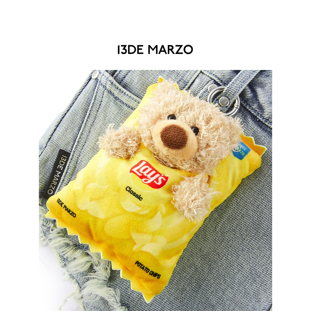 13DE MARZO X Lay's Bear Washed Denim Shorts Blue