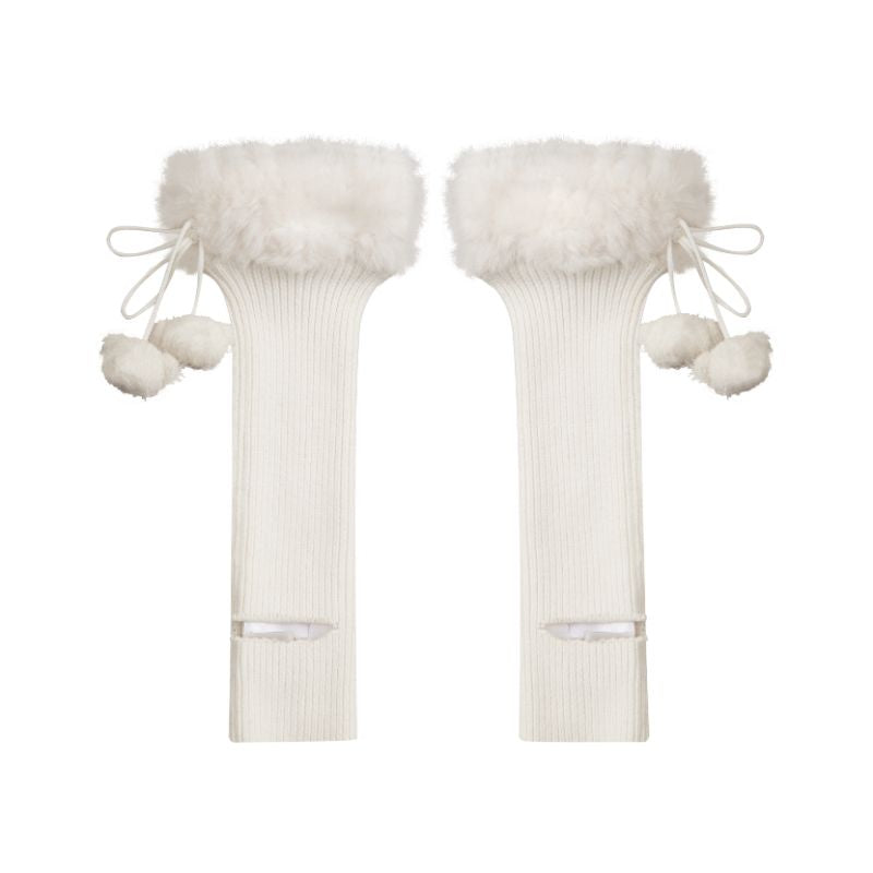 13DE MARZO Doozoo Fuzzy Socks Beige