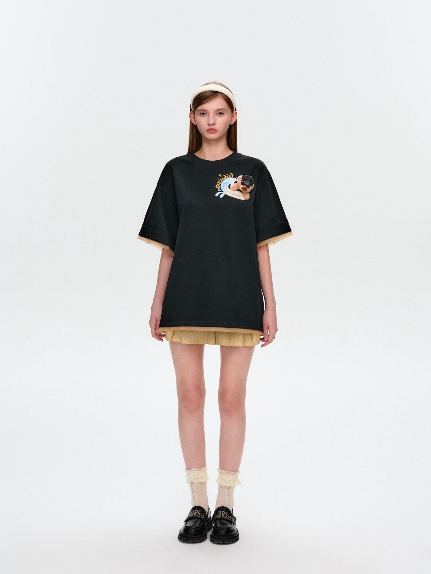 13DE MARZO Surfing Bear T-Shirt Black