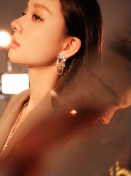 Abyb Charming Moonlight Theatre Earrings