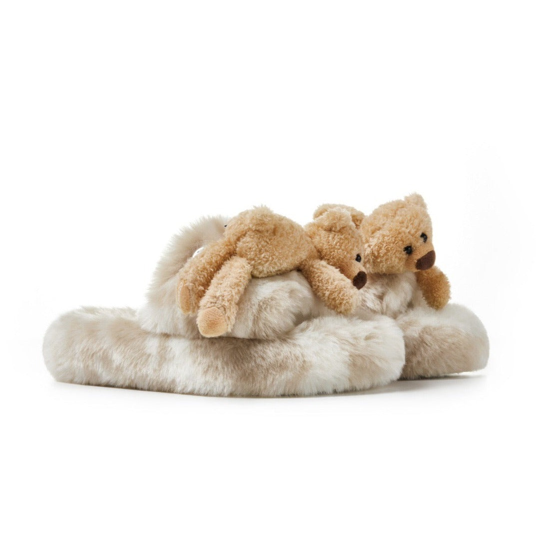 13DE MARZO Logo Furry Plush Slipper Antique White