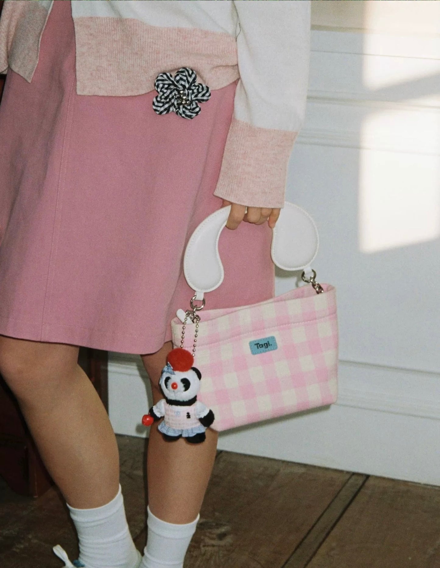 Tagi. Call Me Hand Shoulder Bag Berry