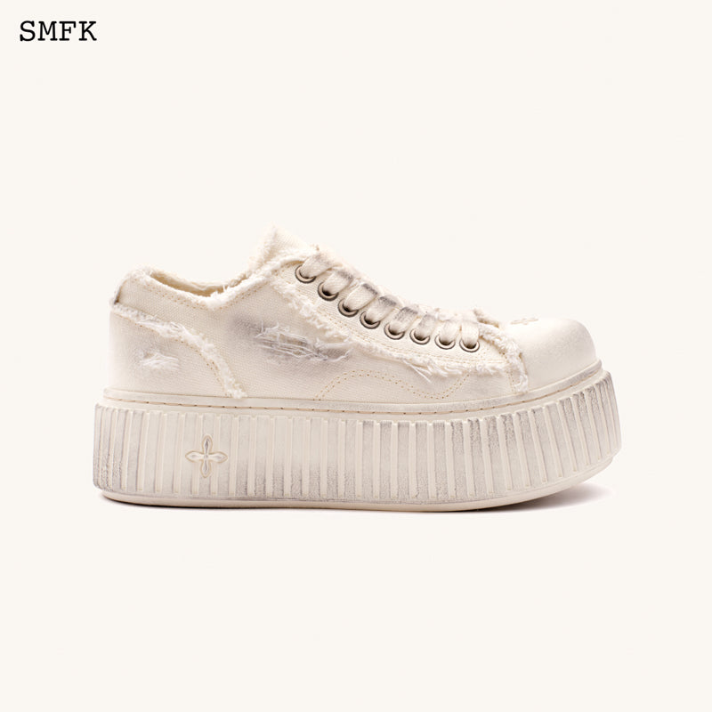 SMFK Compass Rove Skater Shoes In Cream