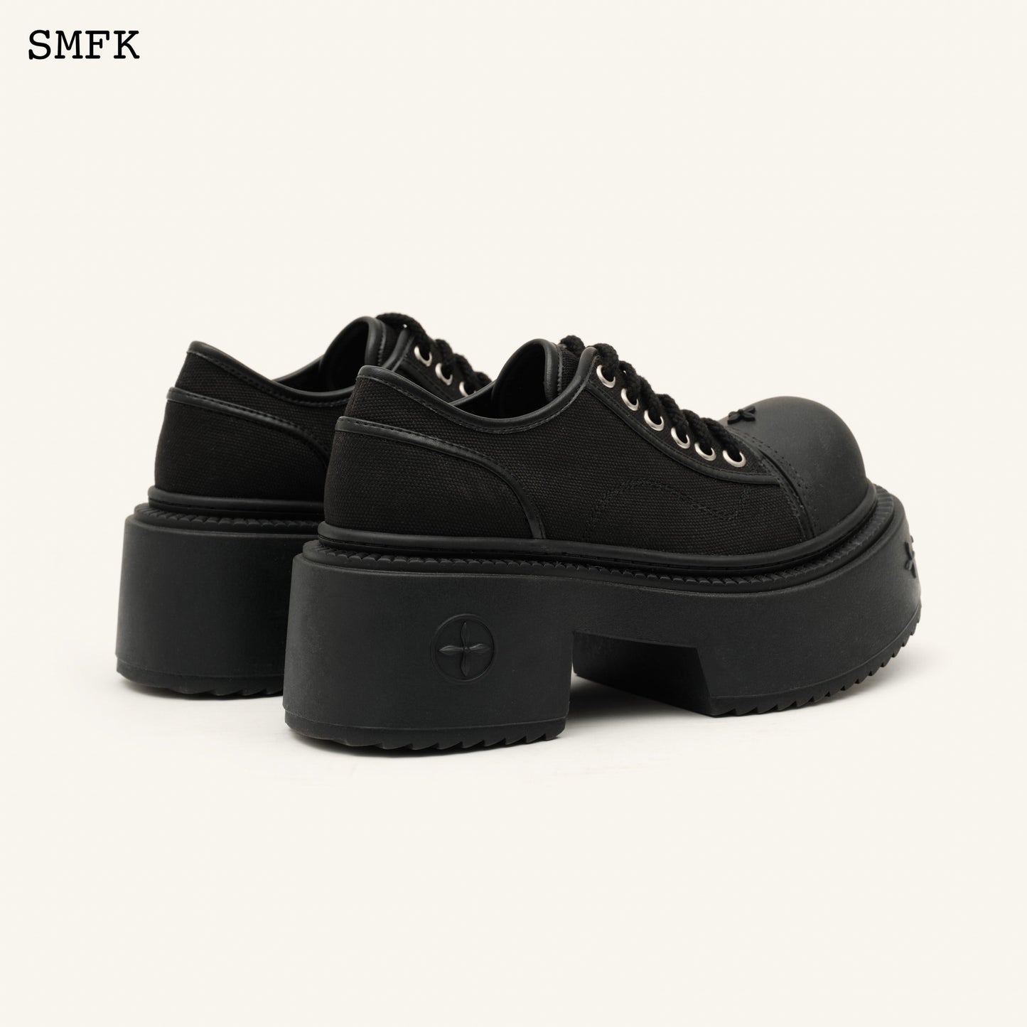 SMFK Compass Rider Low-Top Boots In Black