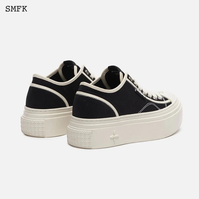 SMFK Retro College Low Top Board Shoes Black
