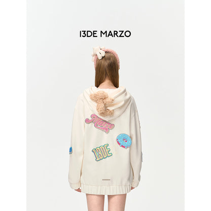 13DE MARZO Bear Velcro Badge Hoodie Beige