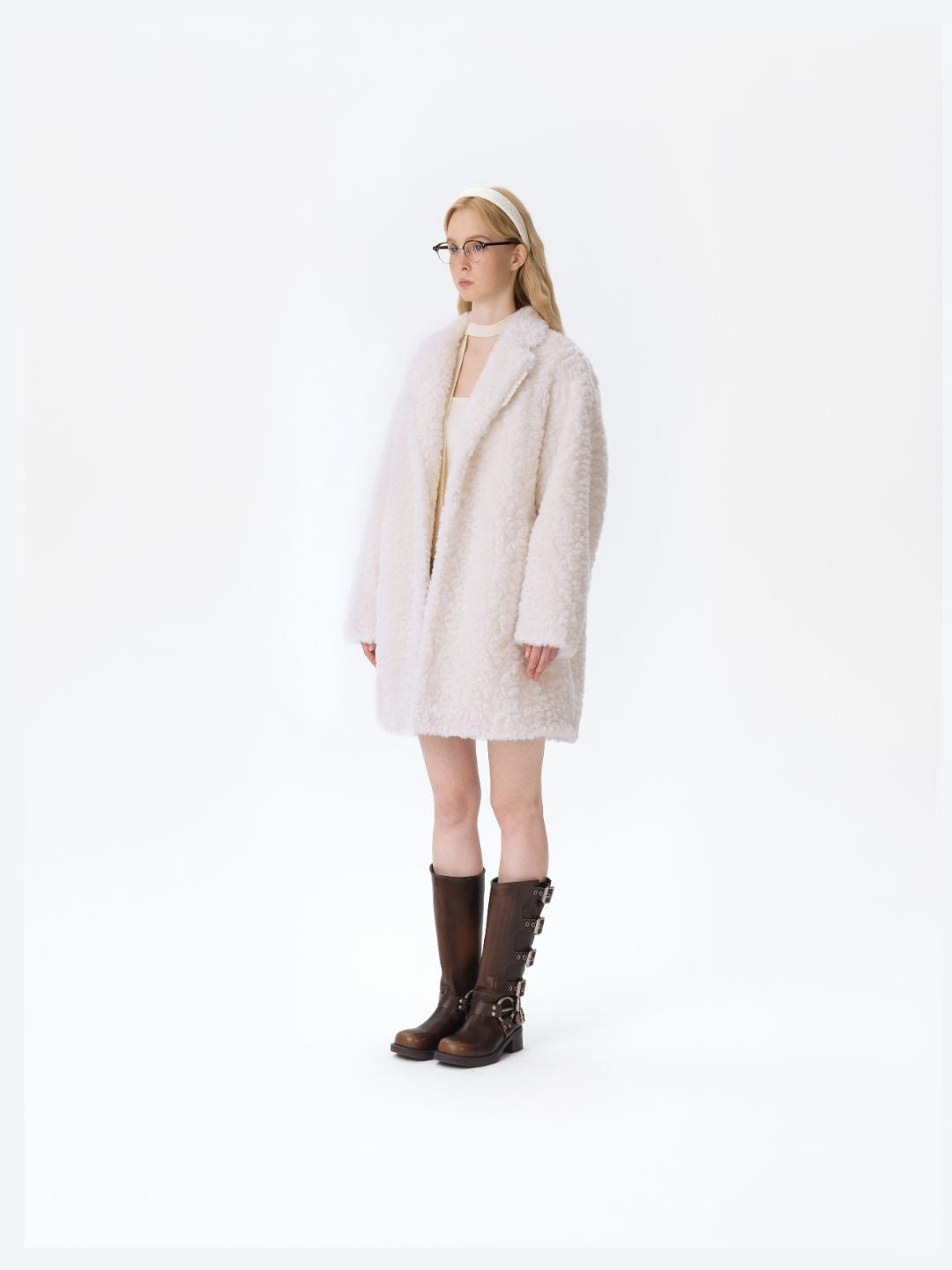 13DE MARZO Bear Fuzzy Long Coat Beige