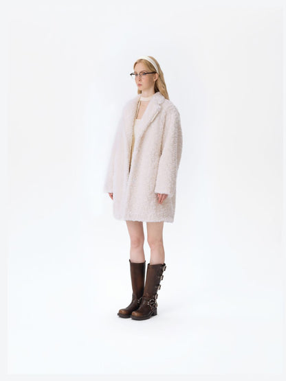 13DE MARZO Bear Fuzzy Long Coat Beige