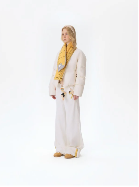 13DE MARZO Tailor Bear Ruler Down Jacket Beige