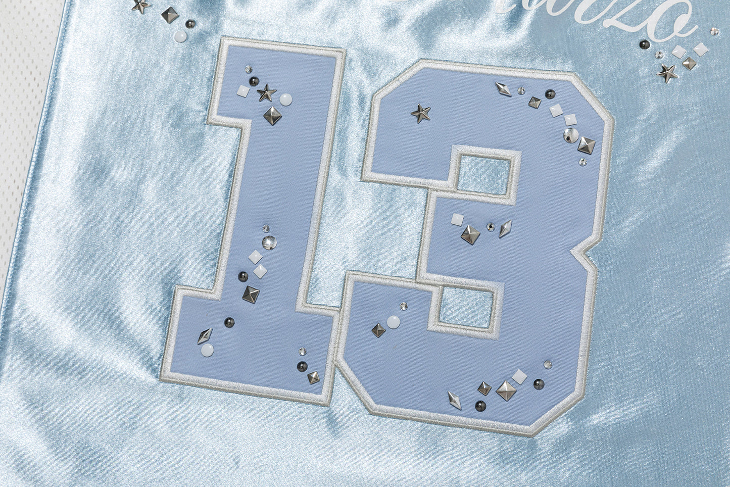 13DE MARZO Bear Cheerleader Satin Jersey T-shirt Blue