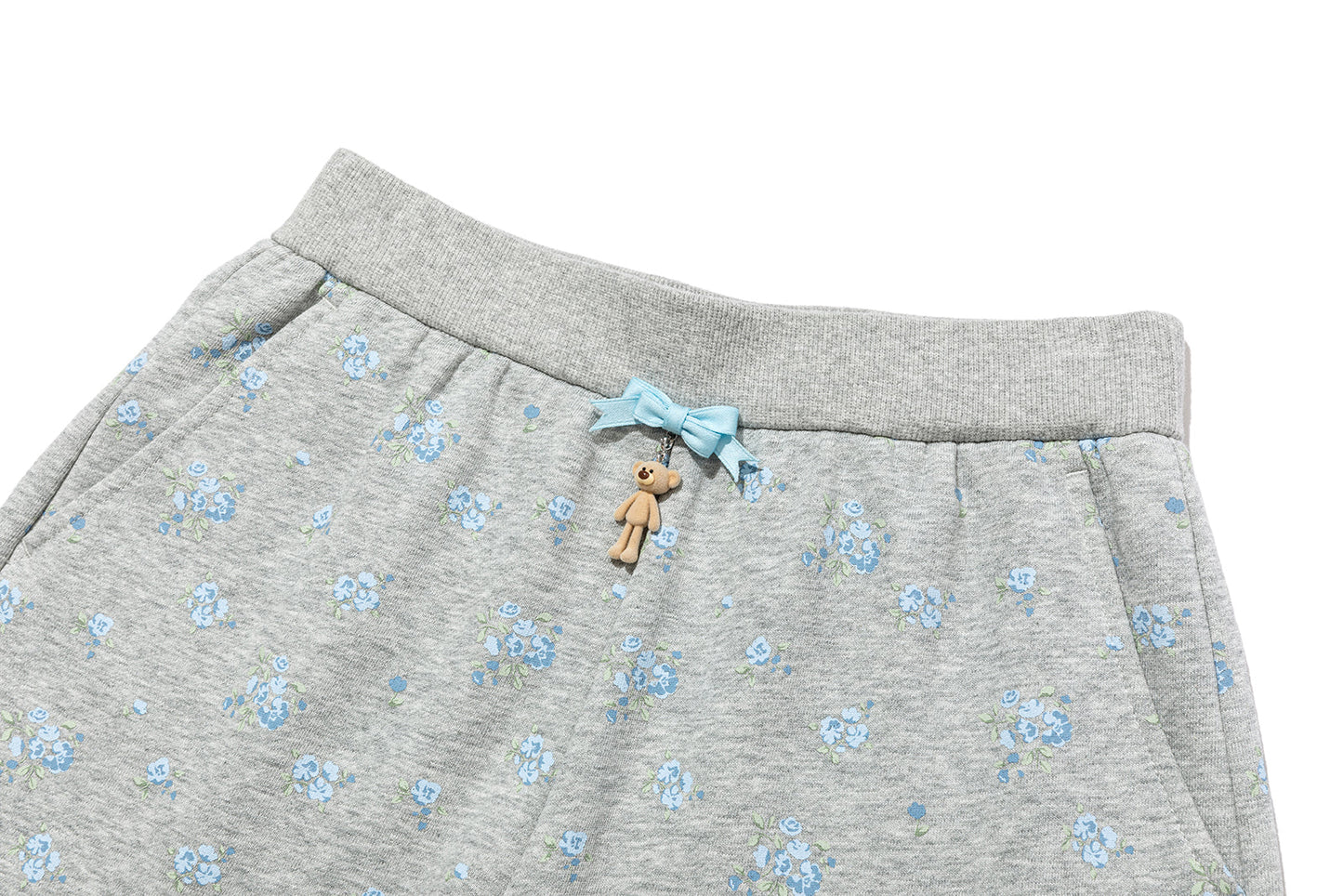 13DE MARZO Floral Print Sweatpants Shorts Grey
