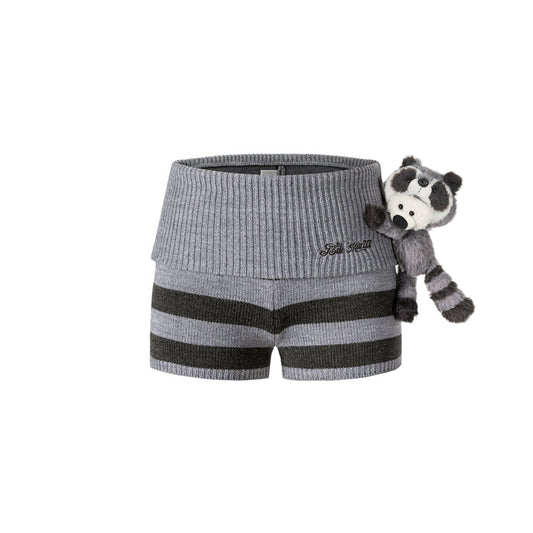 13DE MARZO Raccoon Bear Knitted Shorts Grey