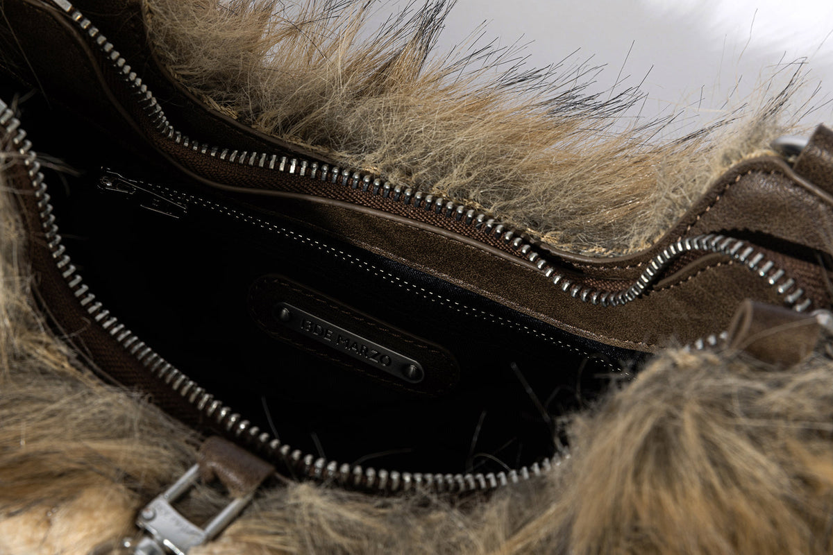 13DE MARZO Rolling Stones Furry Underarm Bag Brown