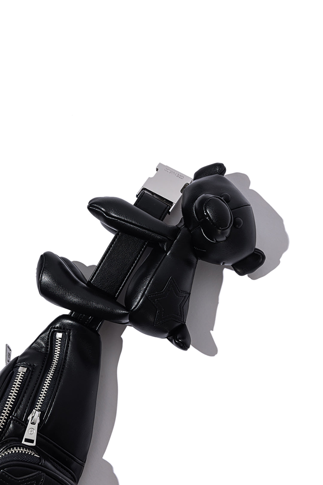 13DE MARZO Star Bear Belt Bag Black