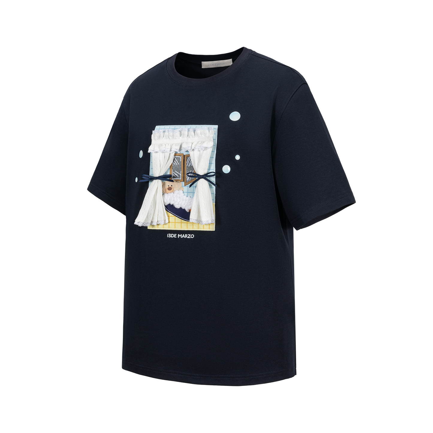 13DE MARZO Patchwork Bear Bath Scene T-shirt Navy Blue