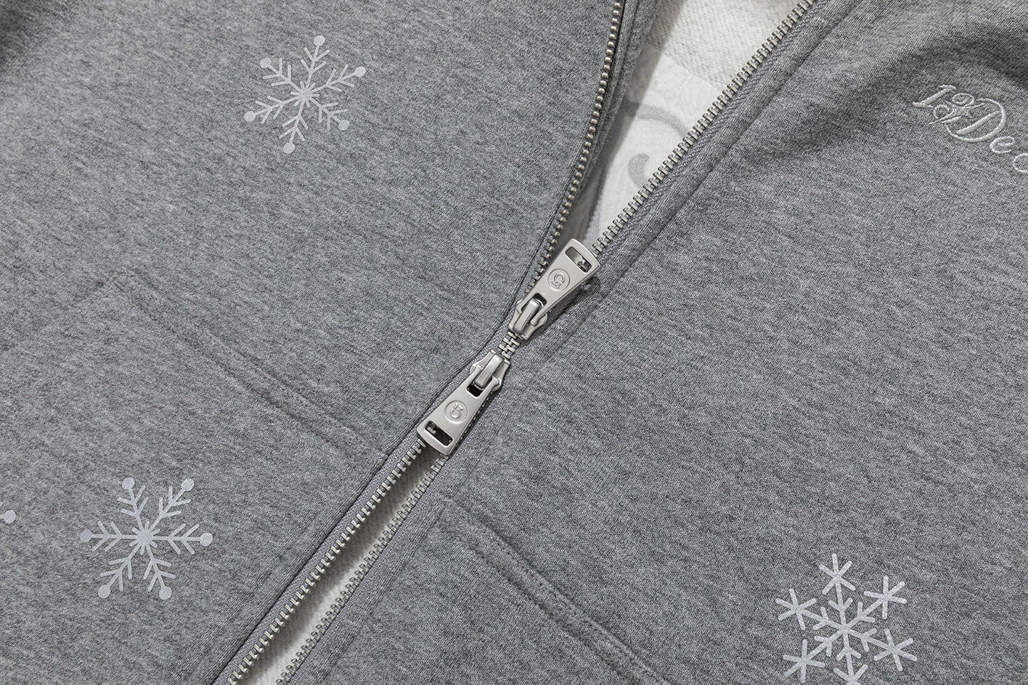 13DE MARZO Shimmer Snow Bear Zip Hoodie Grey