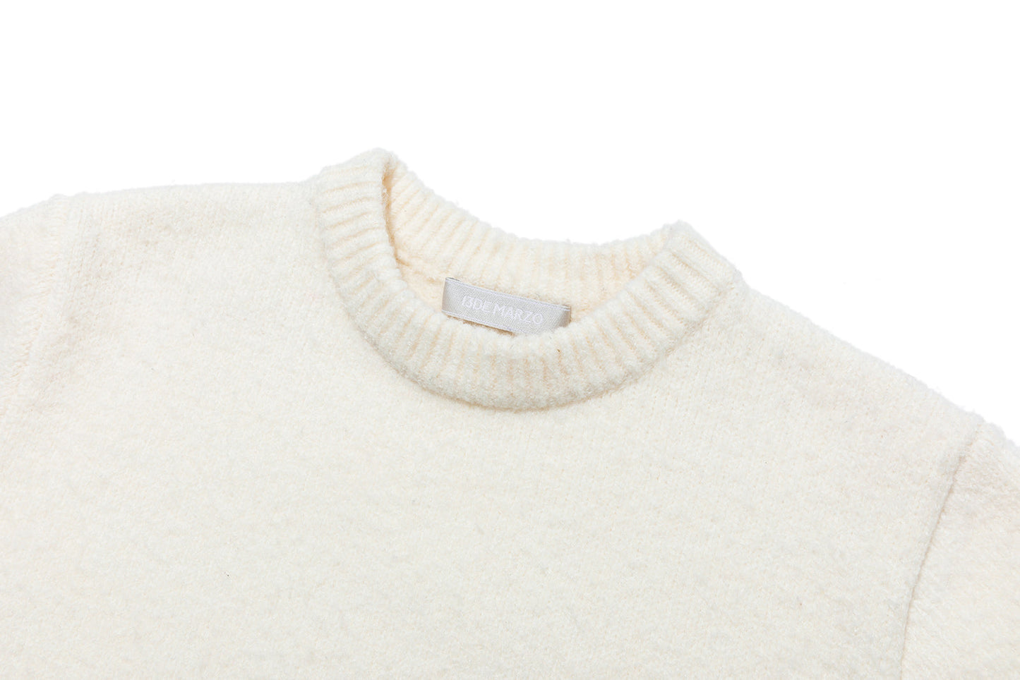13DE MARZO Marzo Valley Cape Sweater White