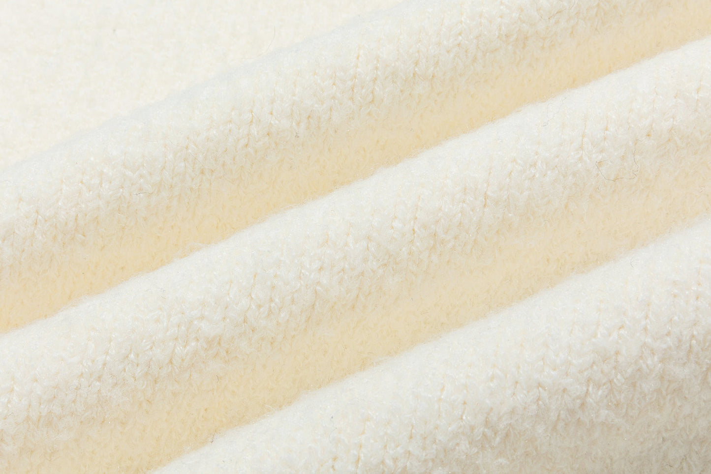 13DE MARZO Marzo Valley Cape Sweater White