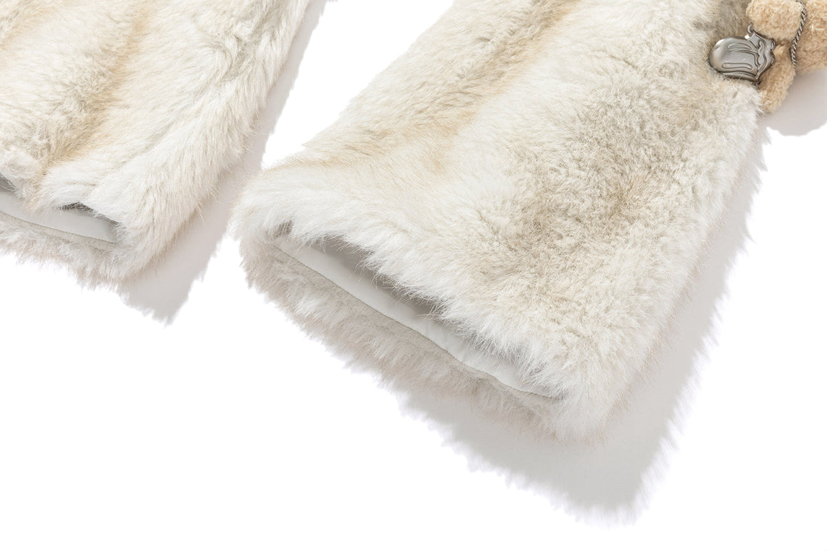 13DE MARZO Rolling Stones Faux Fur Leg Warmer Beige