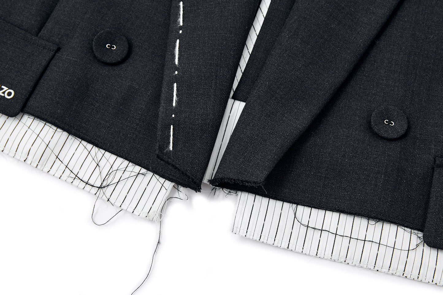 13DE MARZO Jump Wire & Badge Crop Blazer