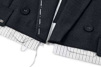 13DE MARZO Jump Wire & Badge Crop Blazer
