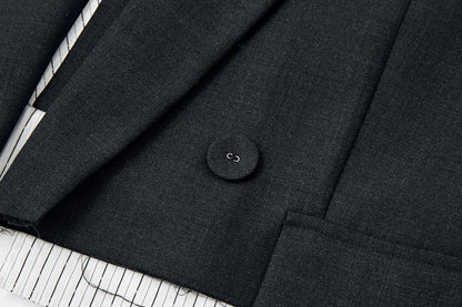 13DE MARZO Jump Wire & Badge Crop Blazer