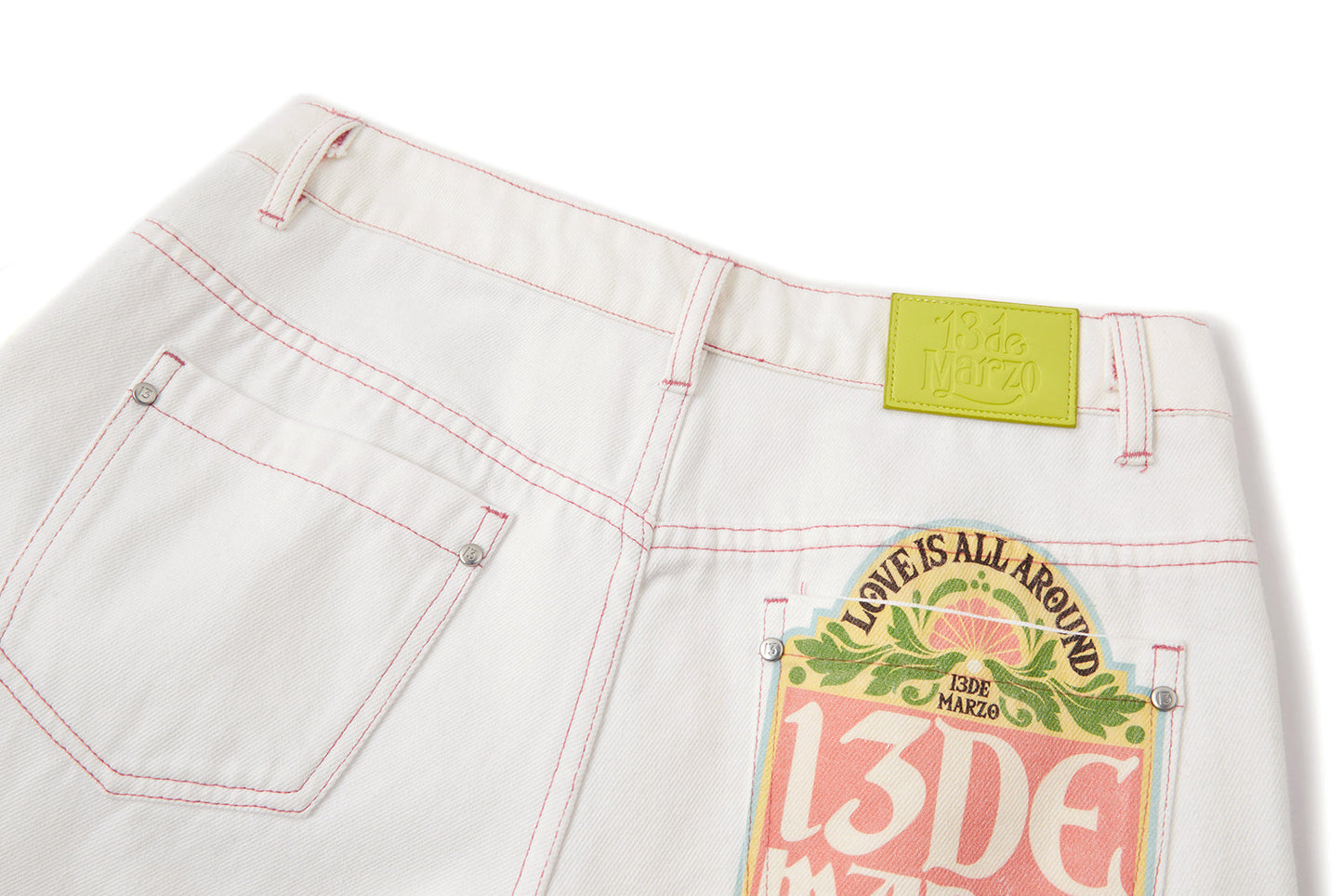13DE MARZO Floral Bear Pocket Print Jeans White