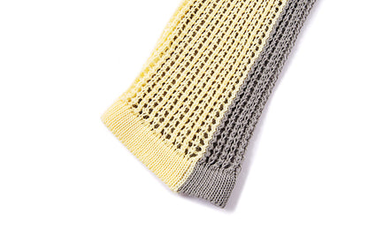 13DE MARZO Rebel Clown Bear Hollow Sweater Yellow