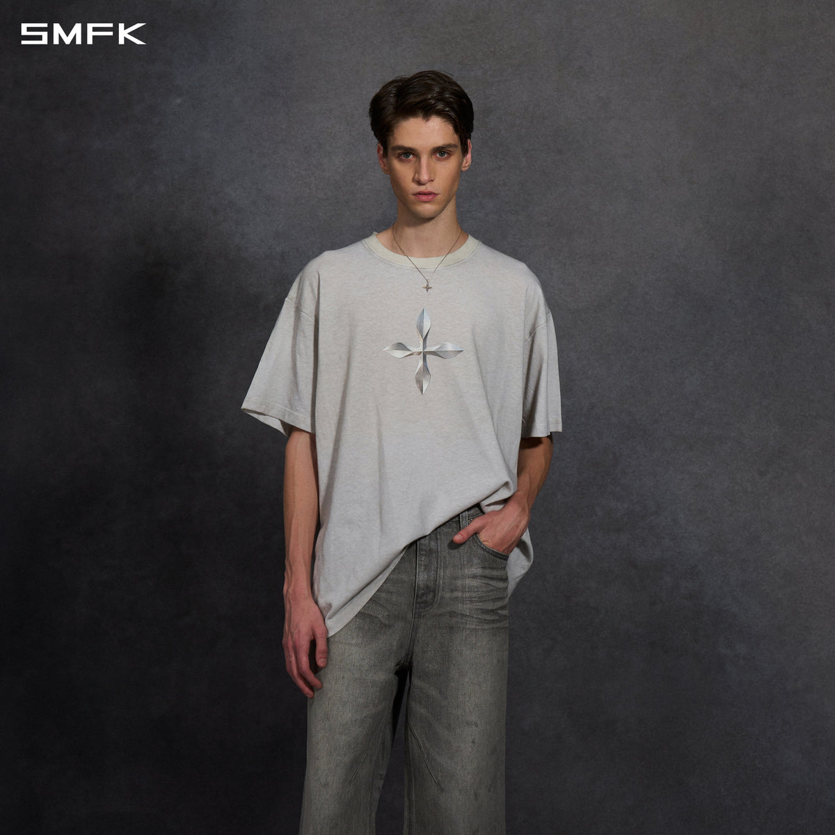 SMFK Vintage Guernica Compass Loose Tee/U White Grey