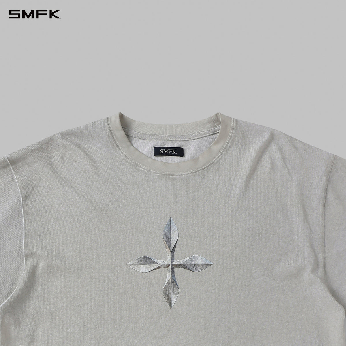 SMFK Vintage Guernica Compass Loose Tee/U White Grey