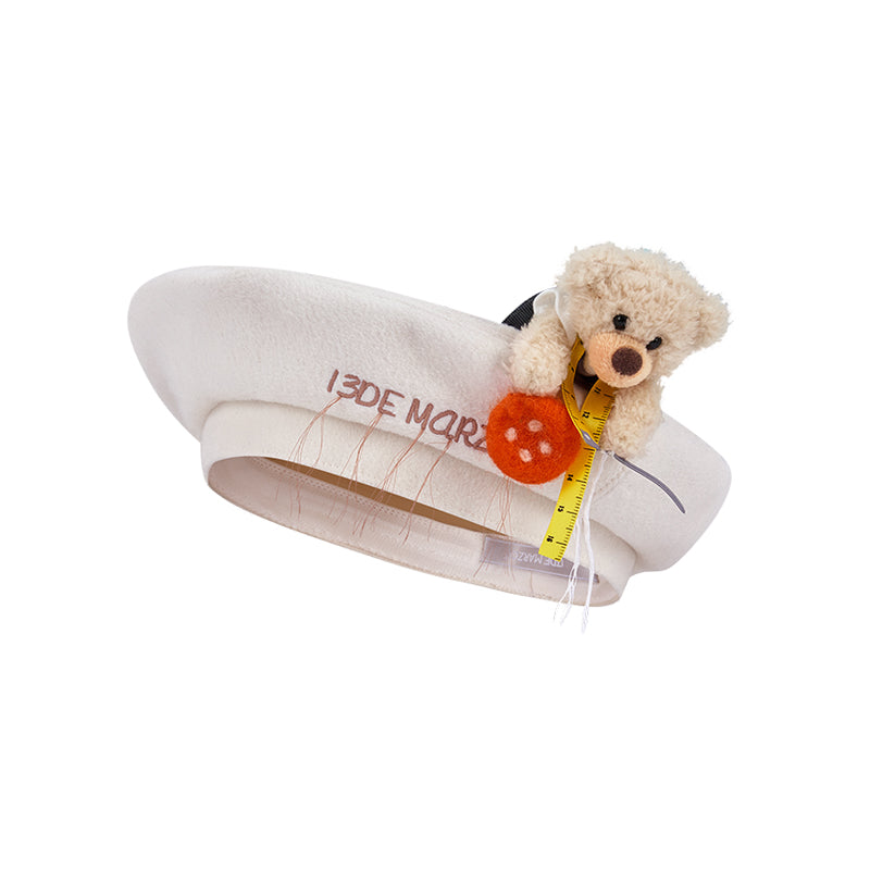 13DE MARZO Tailor Bear Button Beret Beige