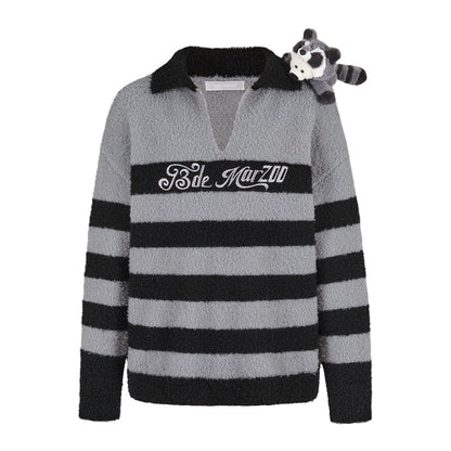 13DE MARZO Raccoon Bear Striped Sweater Gray