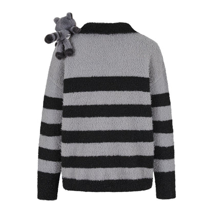 13DE MARZO Raccoon Bear Striped Sweater Gray