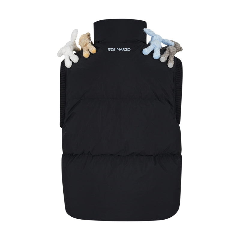 13DE MARZO Friends Bear Down Vest Black