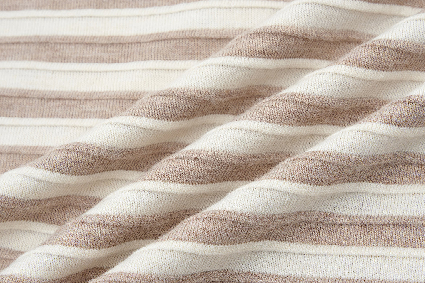 13DE MARZO Striped Bear Embossed Fitted Long Sleeve Khaki