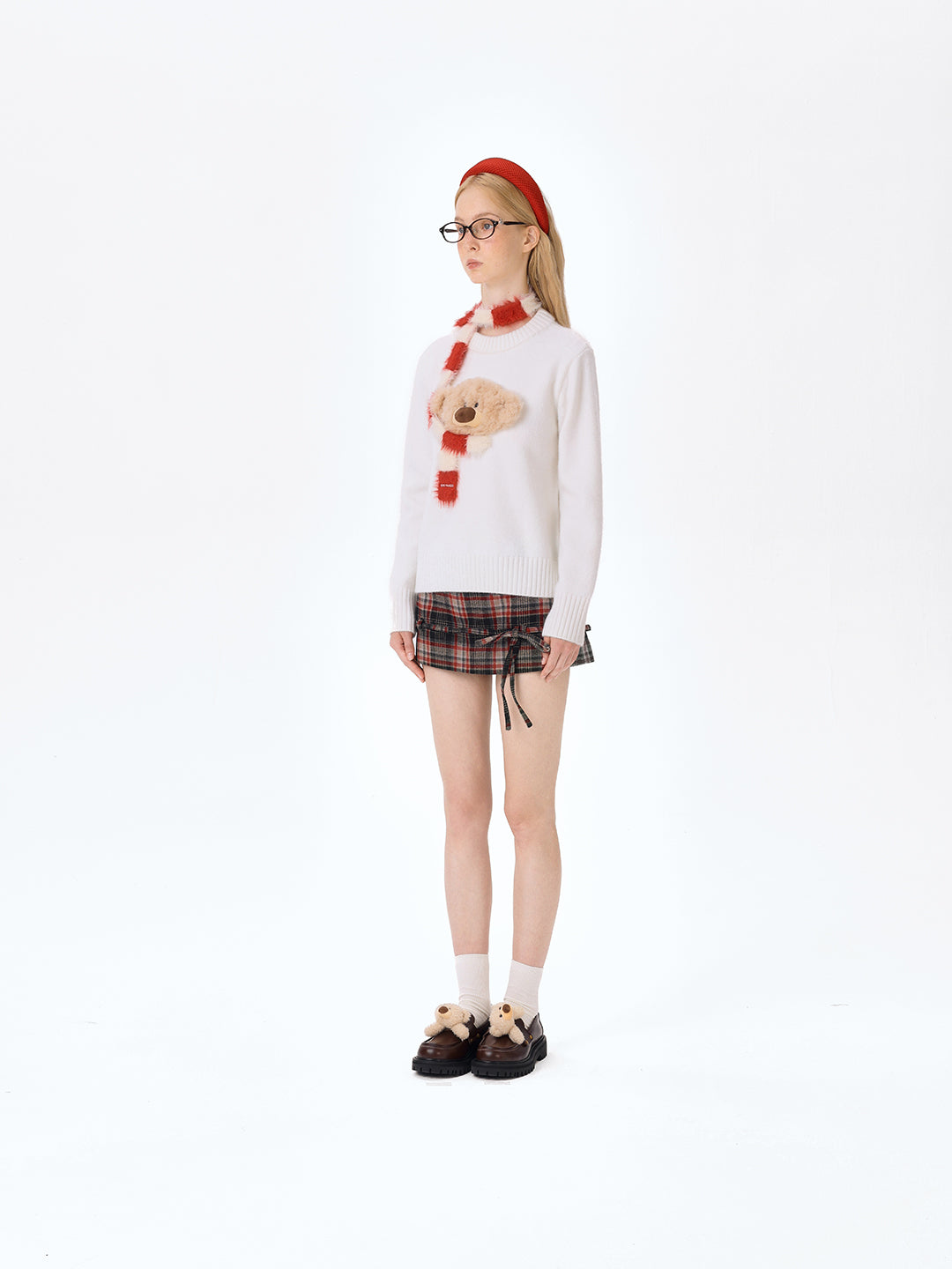 13DE MARZO Bear Thin Scarf Sweater White