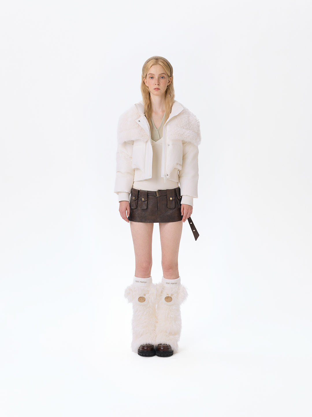 13DE MARZO Doozoo Detachable Short Down Jacket Beige