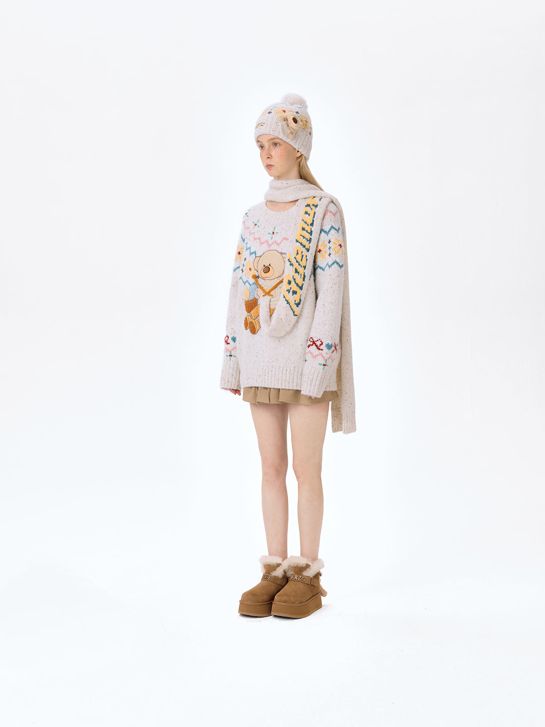 13DE MARZO Fair Isle Bear Knit Sweater White