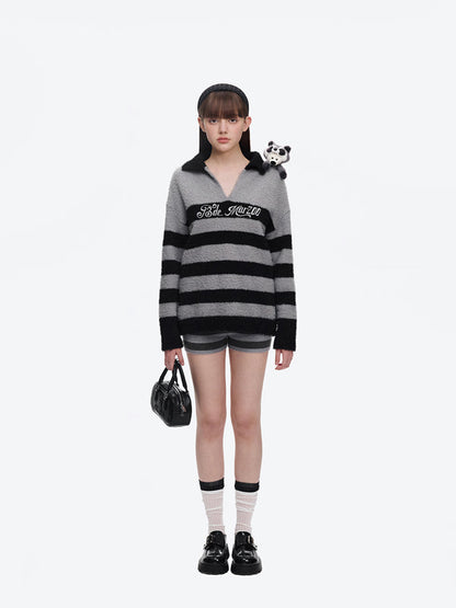 13DE MARZO Raccoon Bear Striped Sweater Gray