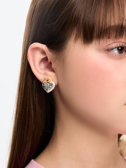 13DE MARZO Bear Heart Pearl Ear Stud