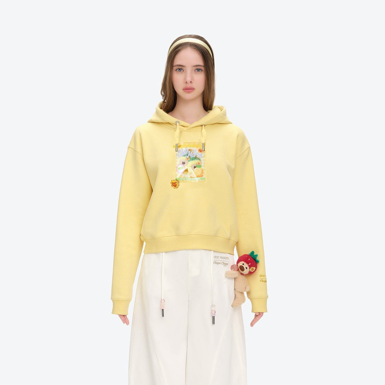 13DE MARZO Lollipop Wrapper Cropped Hoodie Yellow