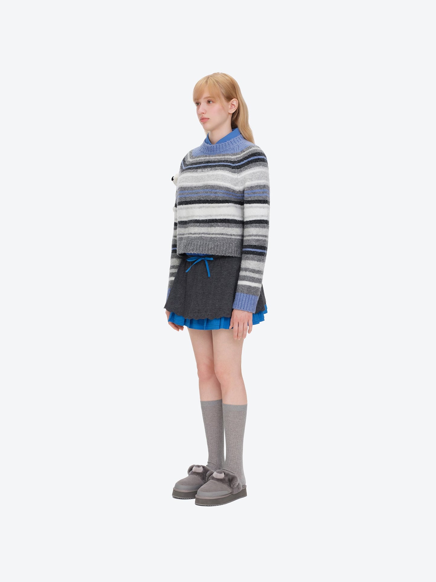 13DE MARZO Marzo Valley Colored Lines Sweater Blue