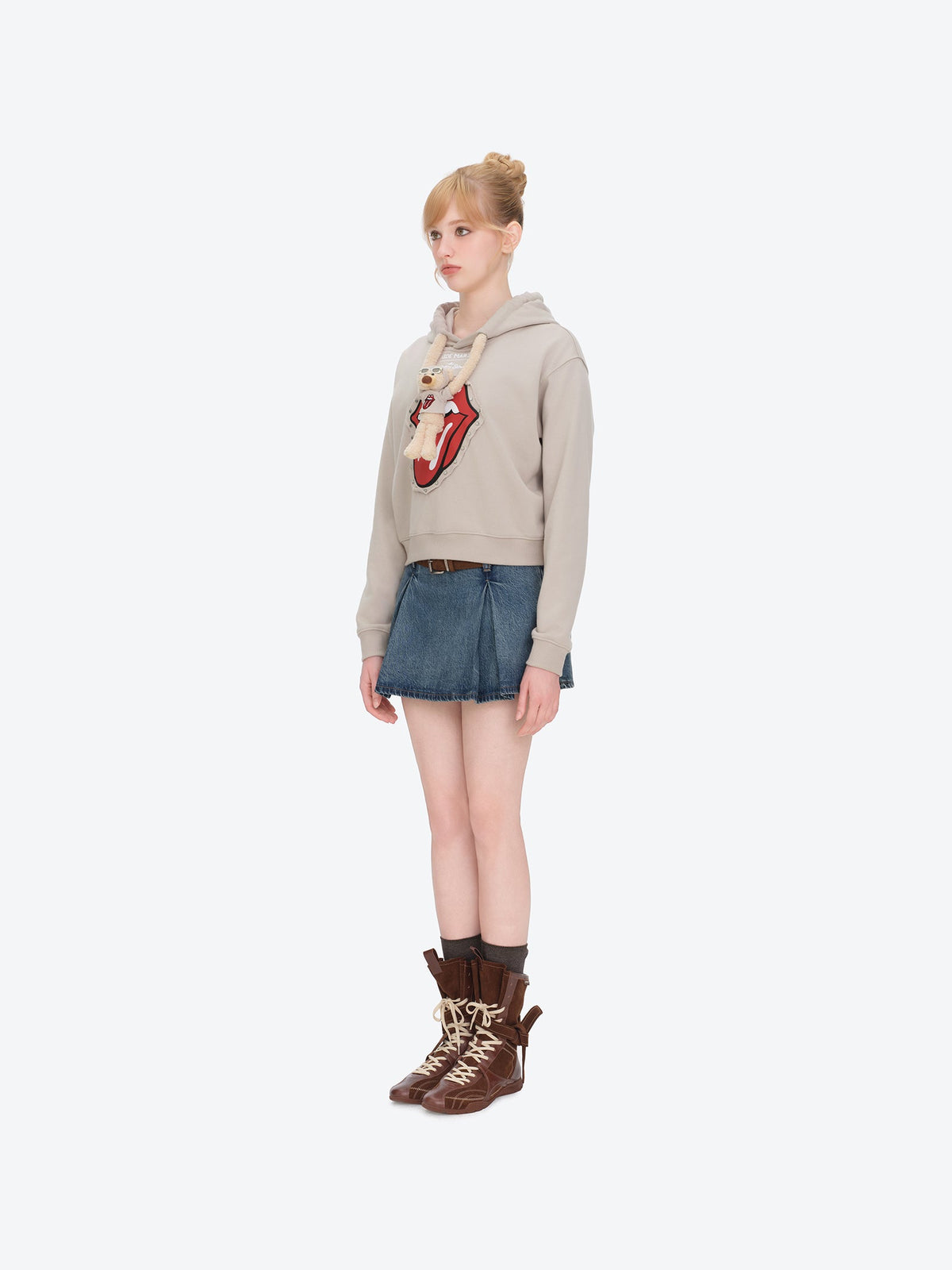 13DE MARZO Rolling Stones Bear Cropped Hoodie Khaki