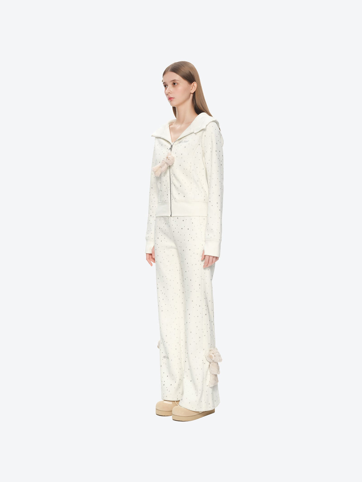 13DE MARZO Galaxy Spark Micro Flare Sweatpants Beige