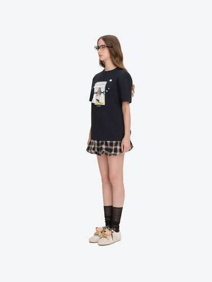 13DE MARZO Patchwork Bear Bath Scene T-shirt Navy Blue