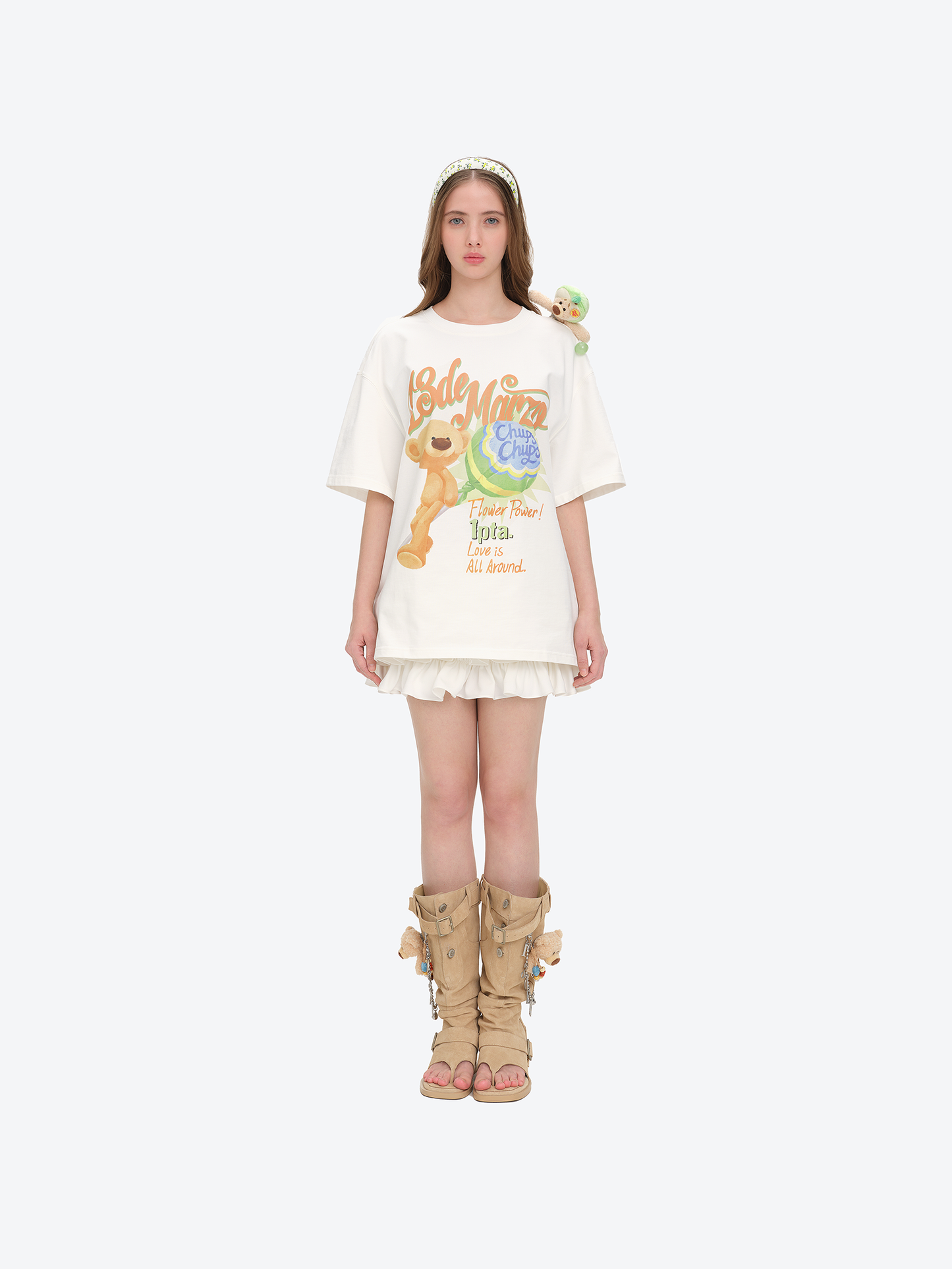 13DE MARZO Bear Graphic Lollipop Tee White