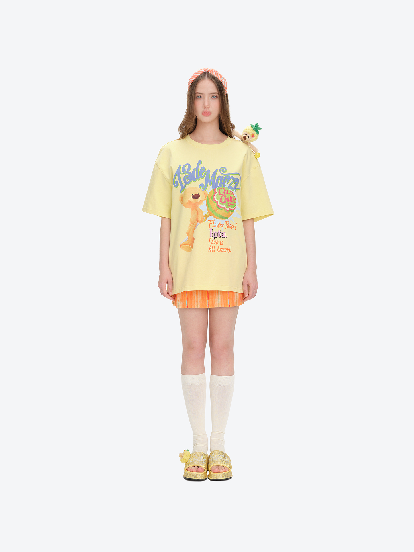 13DE MARZO Bear Graphic Lollipop Tee Yellow