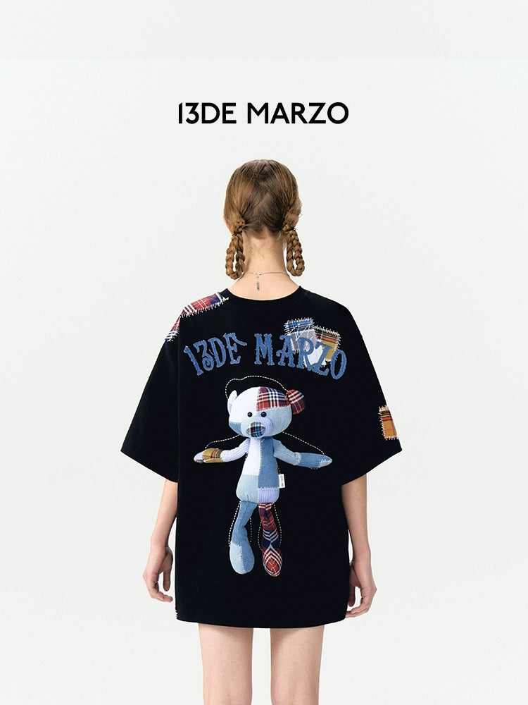 13DE MARZO Bear Patch Suture Denim T-shirt Black