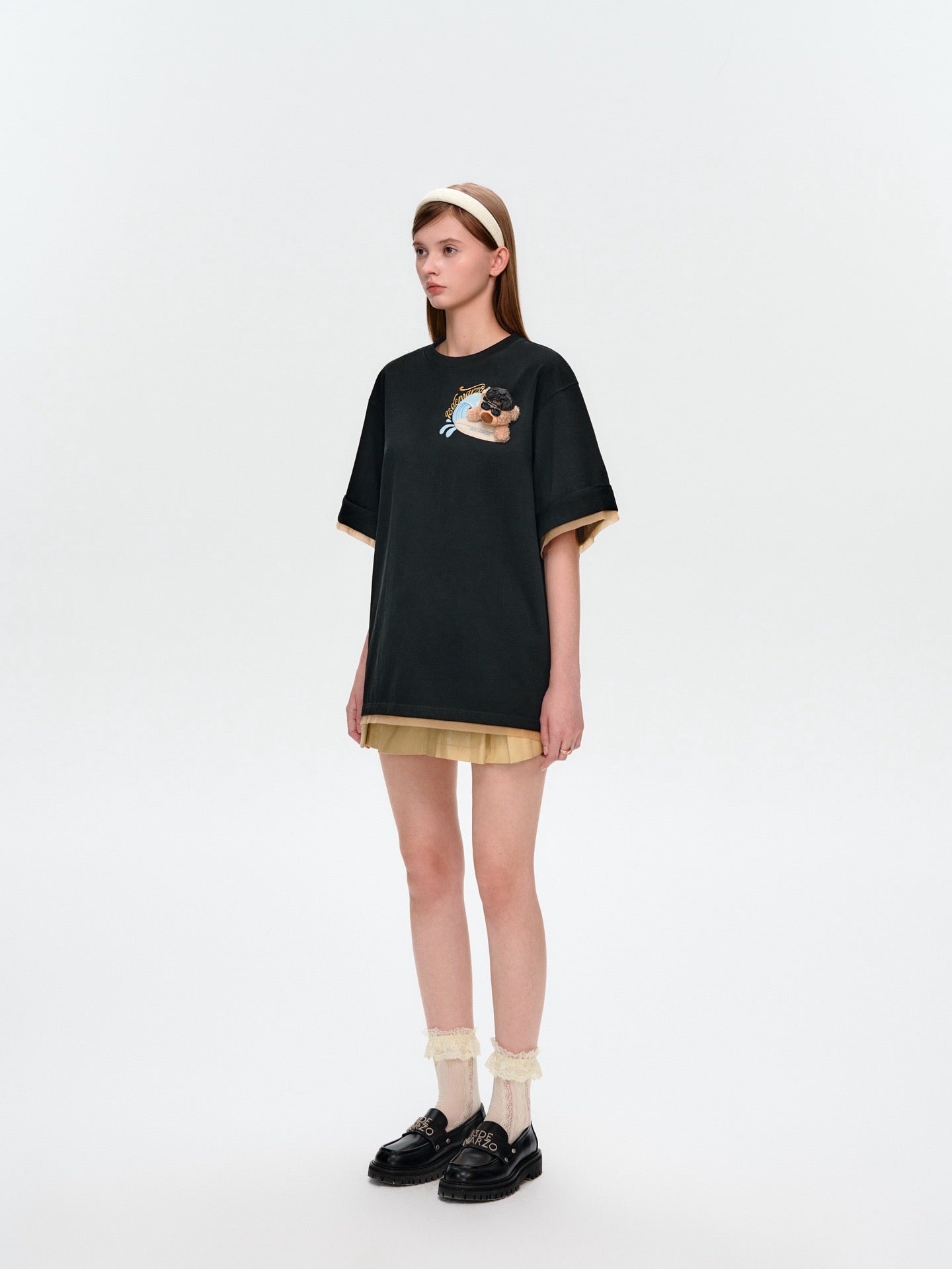 13DE MARZO Surfing Bear T-Shirt Black