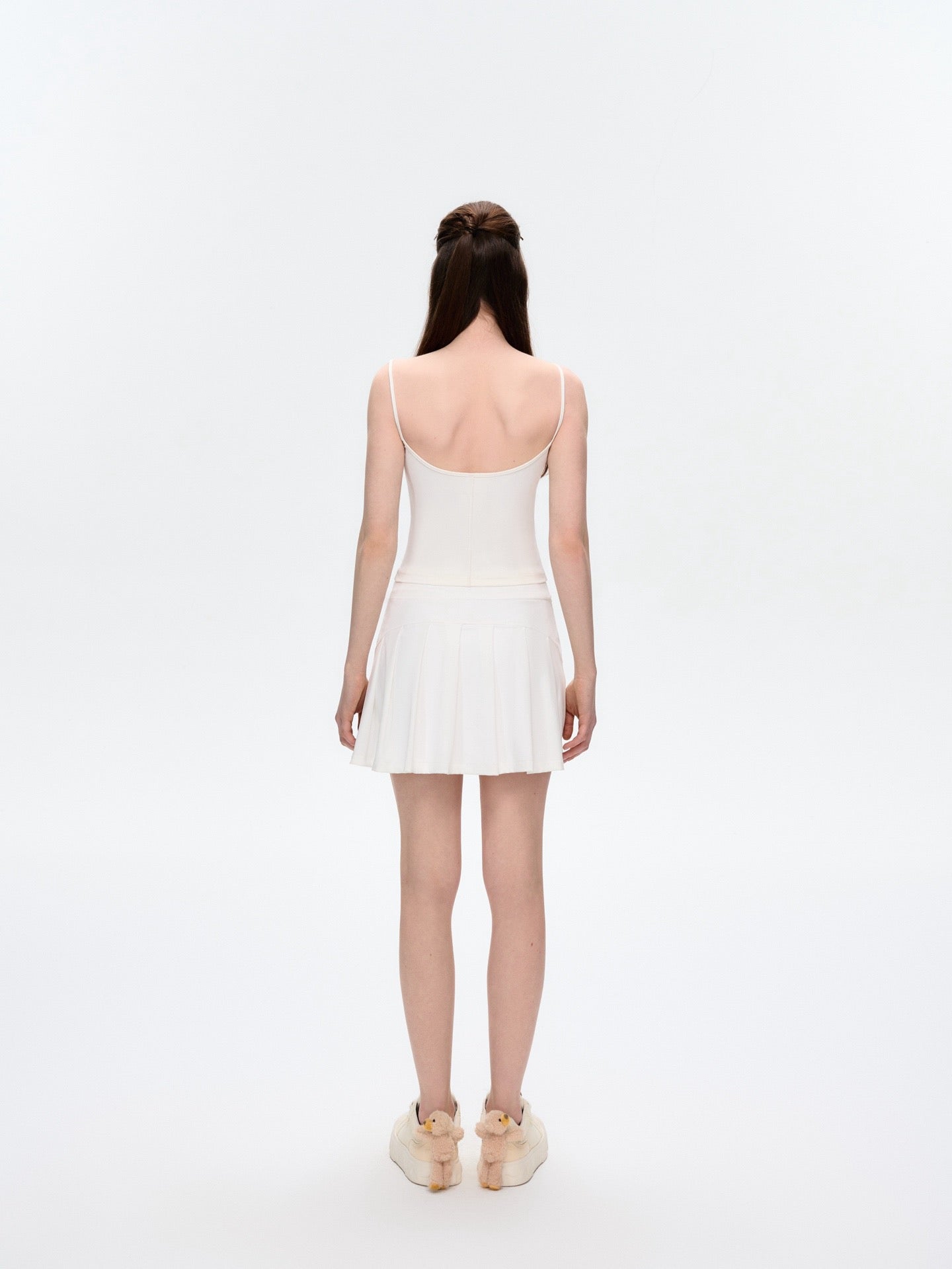 13DE MARZO Sunburnt Bear Cooling Tank White